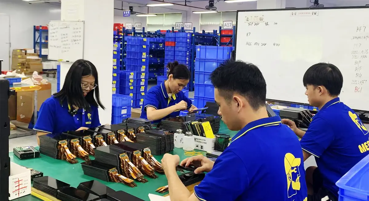 Why did Peru choose to import mobile phone screens from China?